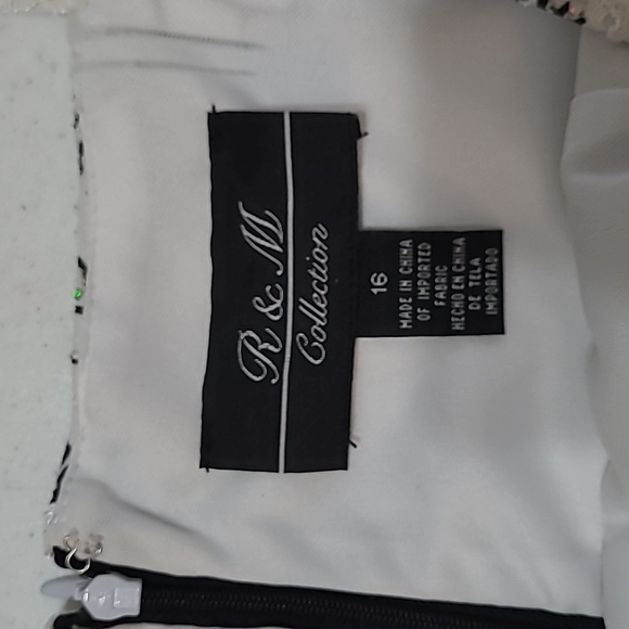 R & M Collection Black & White Ruffled sleeveless party dress size 16 - Picture 6 of 12